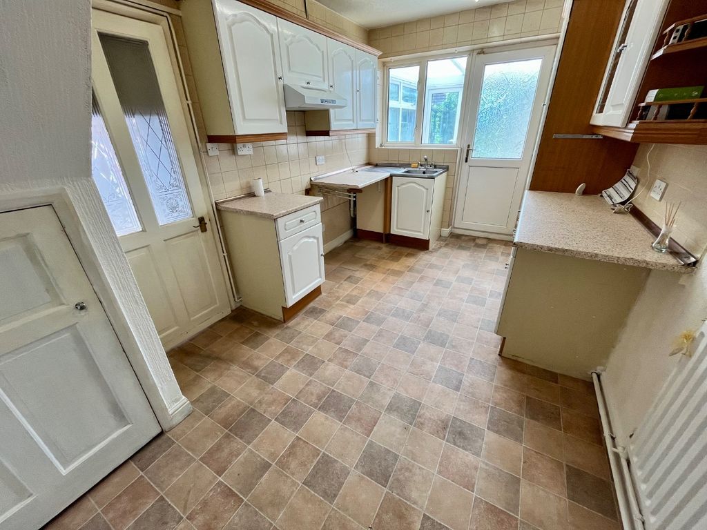 Property photo 2 of 9 4309952