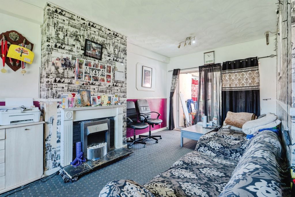 Property photo 2 of 15