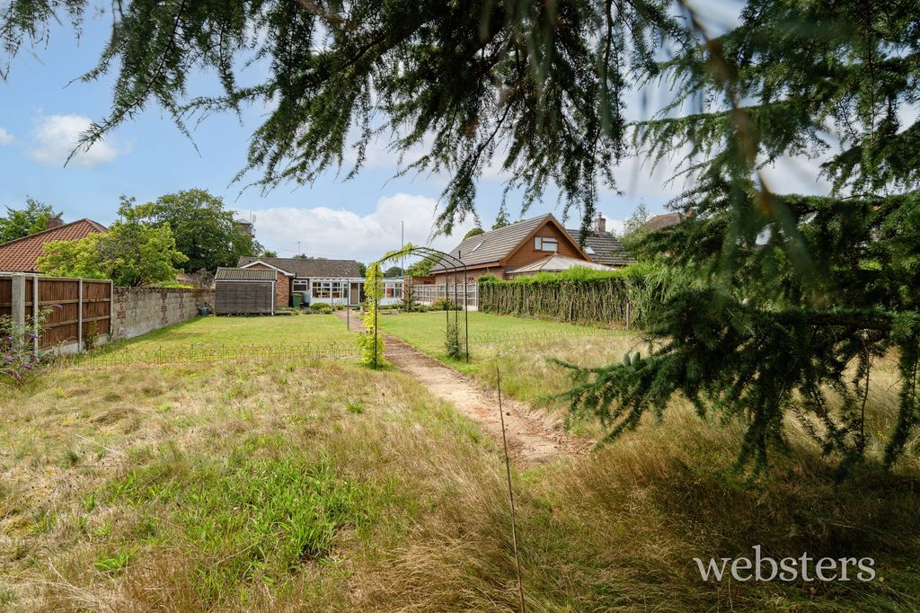 Property photo 3 of 18
