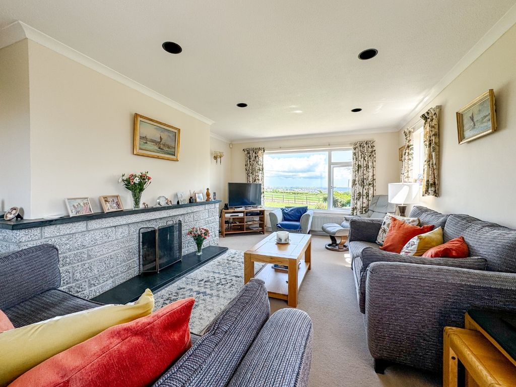 Property photo 2 of 23 5425135