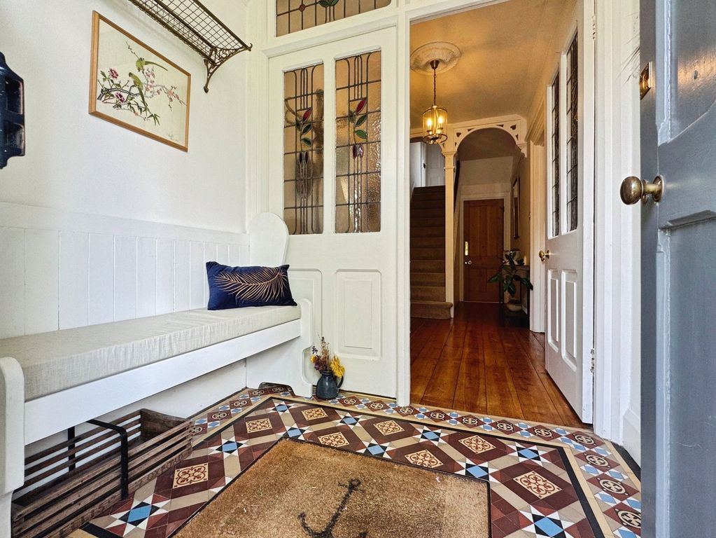 Property photo 2 of 63