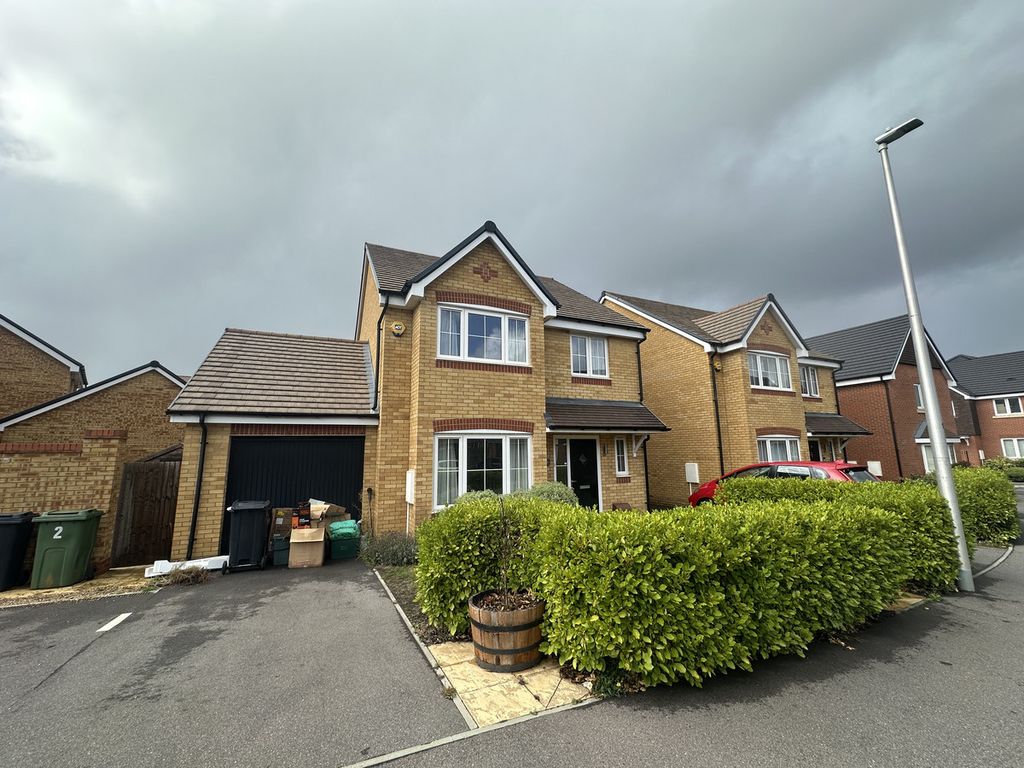 Property photo 1 of 24
