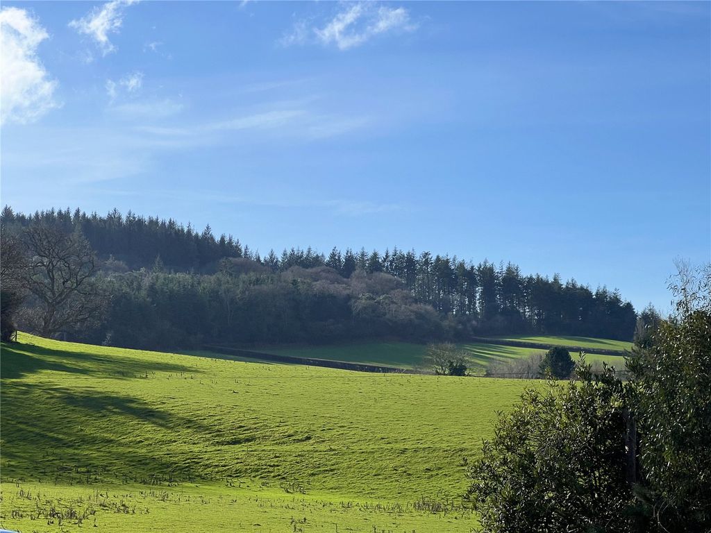 Property photo 3 of 14 Picture No. 06