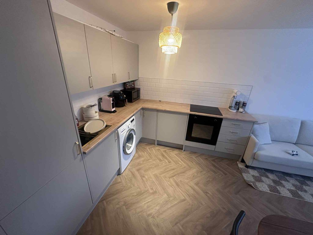 Property photo 3 of 10