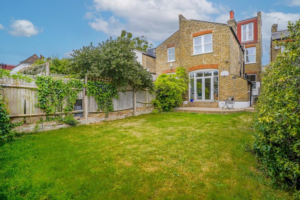 Property photo 3 of 17 Dsc04667-Hdr.Jpg