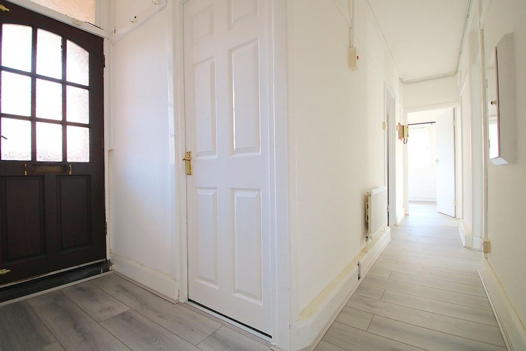 Property photo 2 of 8 Img_3320.Jpg