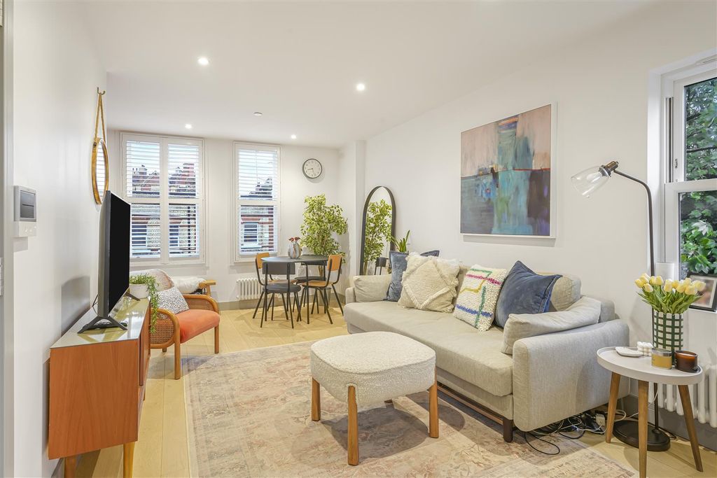 Property photo 1 of 11 Mnh07862.Jpg