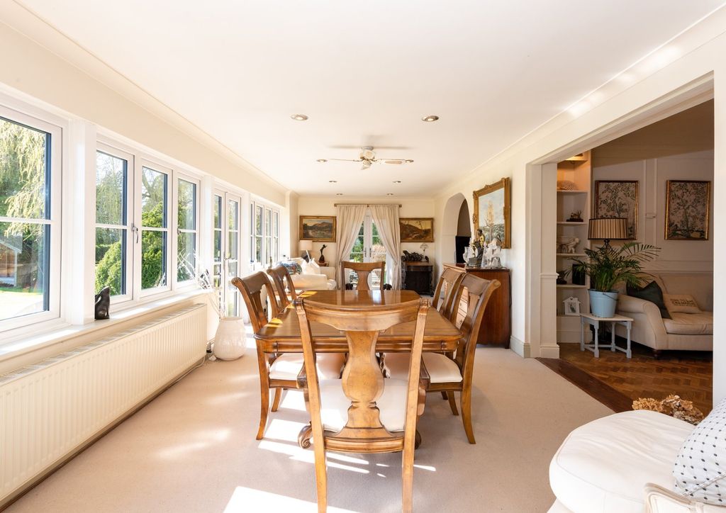Property photo 3 of 27 Dining Room