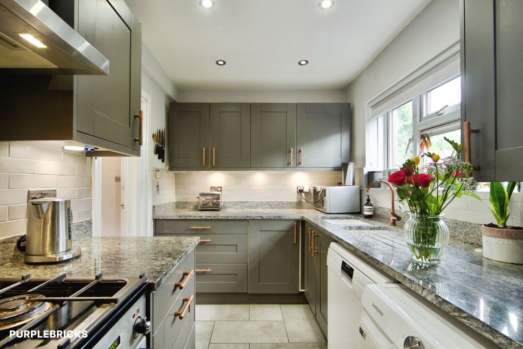 Property photo 1 of 28 Kitchen