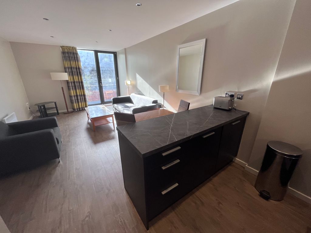 Property photo 3 of 6