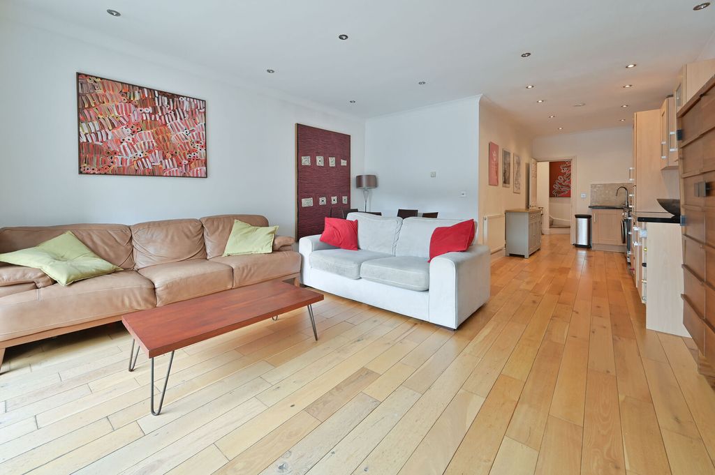 Property photo 1 of 17
