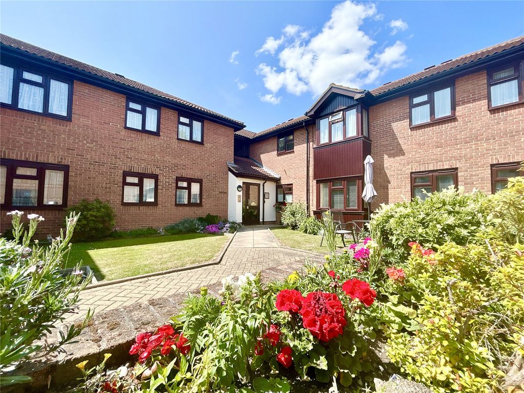 Property photo 1 of 16 Picture No. 18