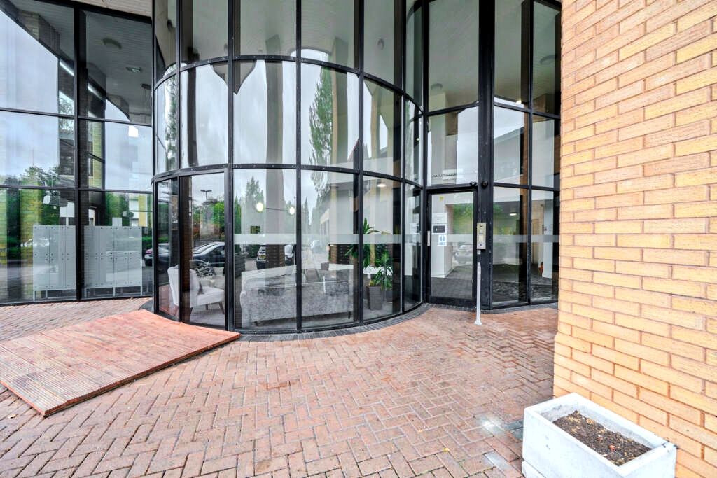 Property photo 2 of 16 1000017218