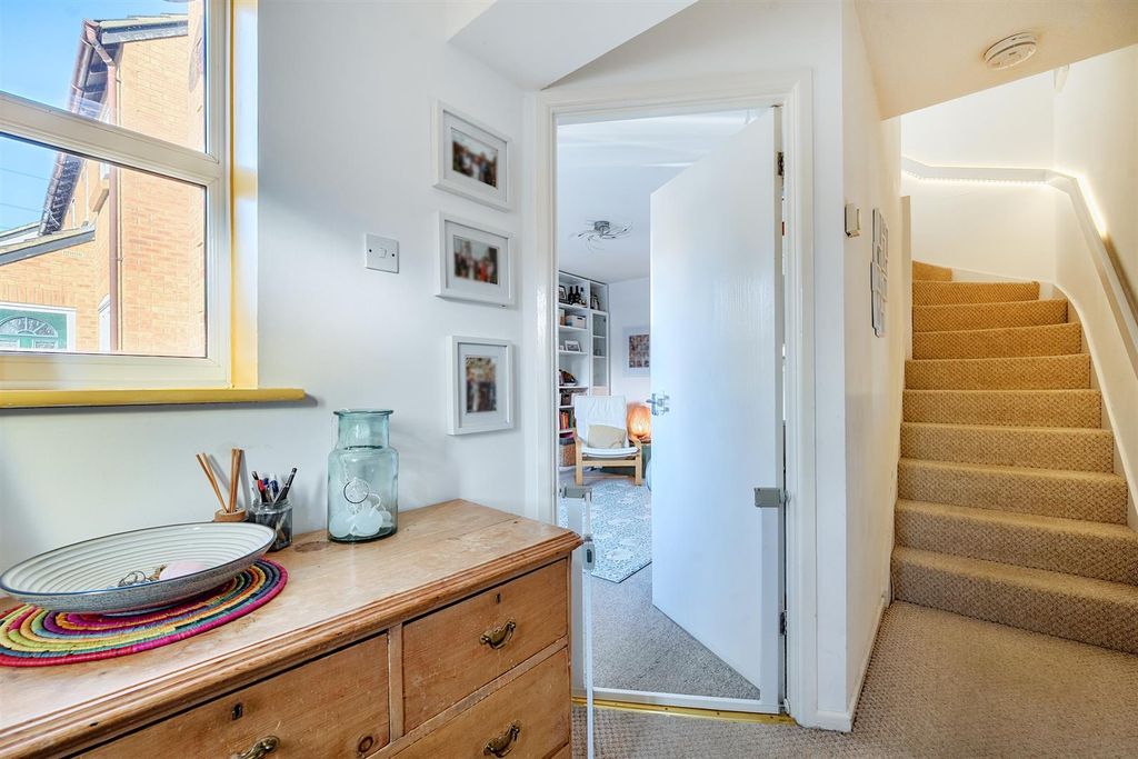 Property photo 2 of 14 1389361-6-695Cf8350325d.Jpg