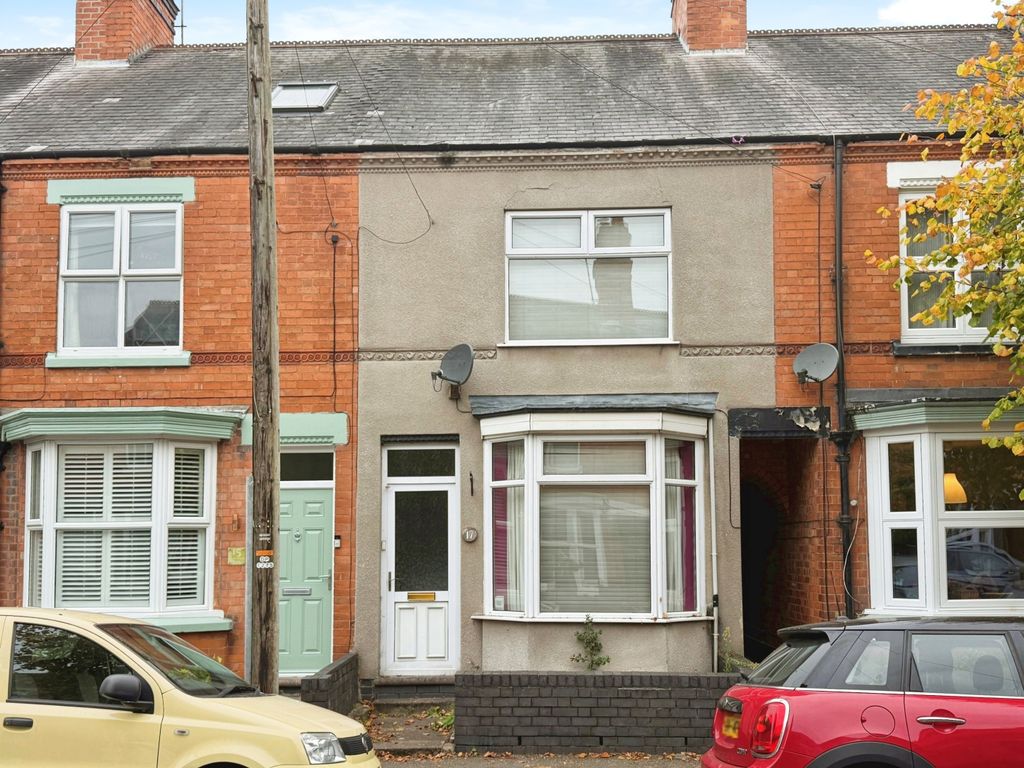 Property photo 1 of 13 Highfields Road, Hinckley