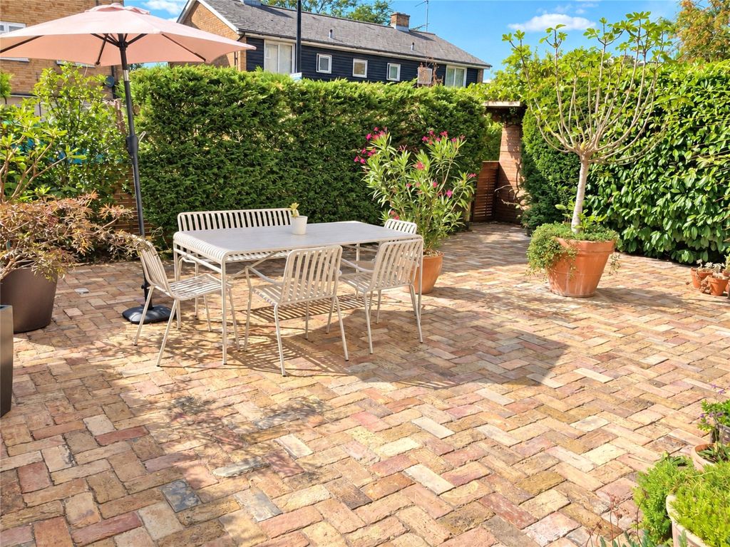 Property photo 2 of 12 Picture No. 73