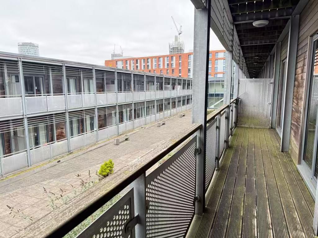 Property photo 3 of 19 05F972cd-A5d6-45Ae-91d0-A01Aba904433.Jpg