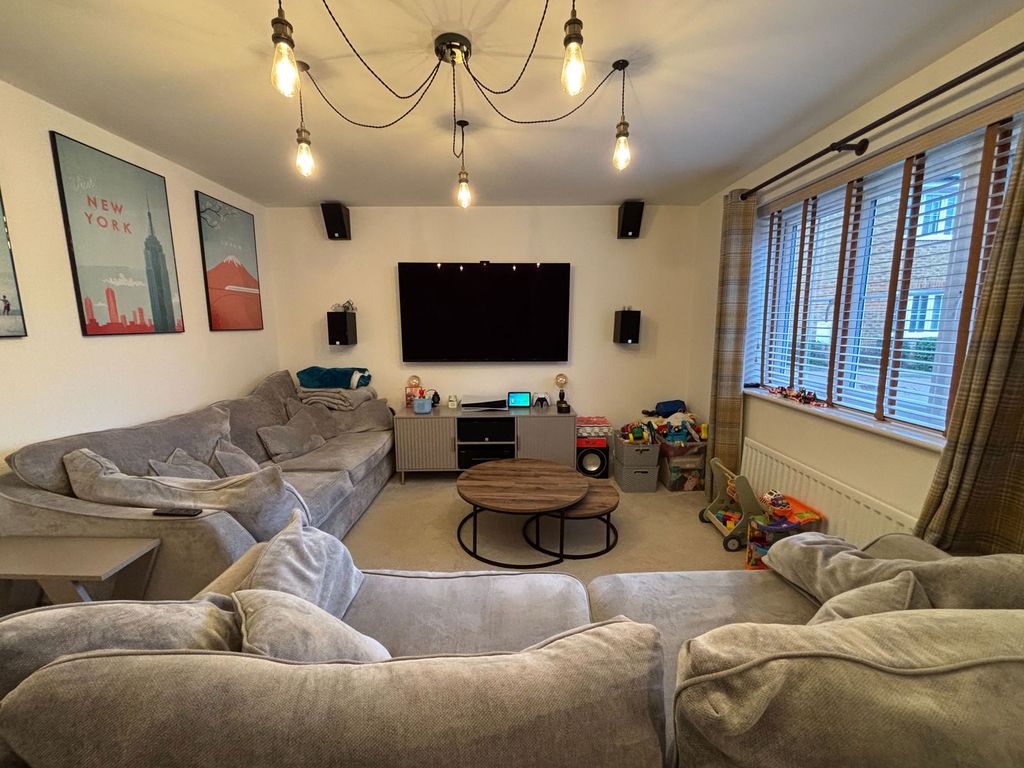 Property photo 3 of 15