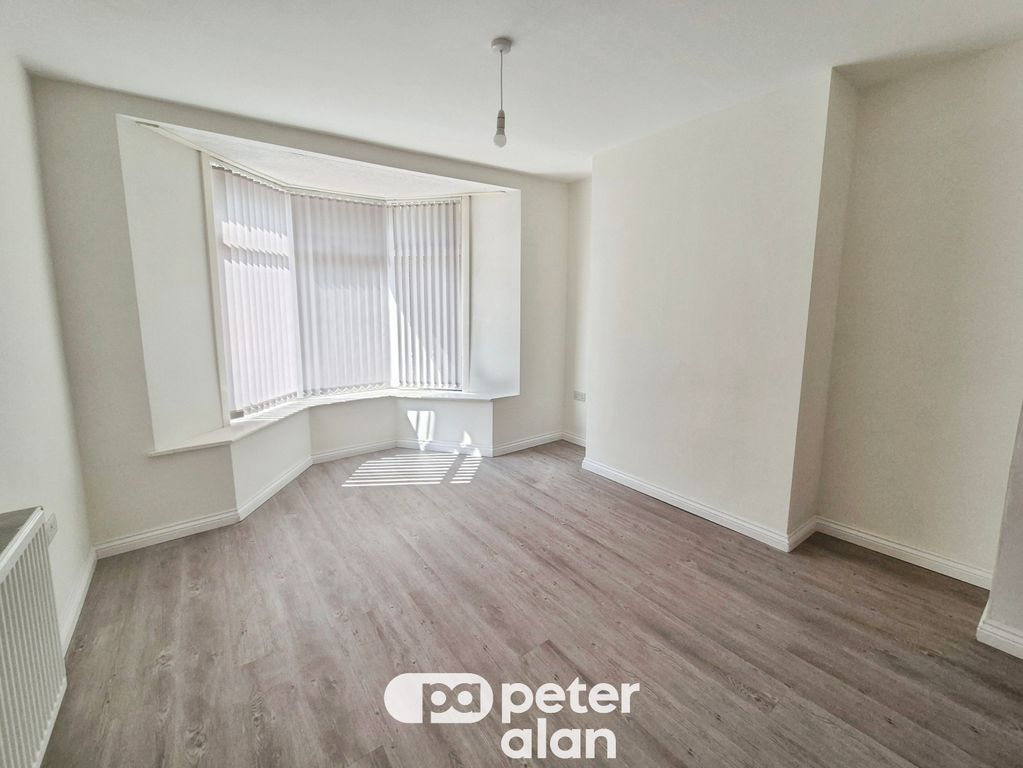 Property photo 2 of 16 Image