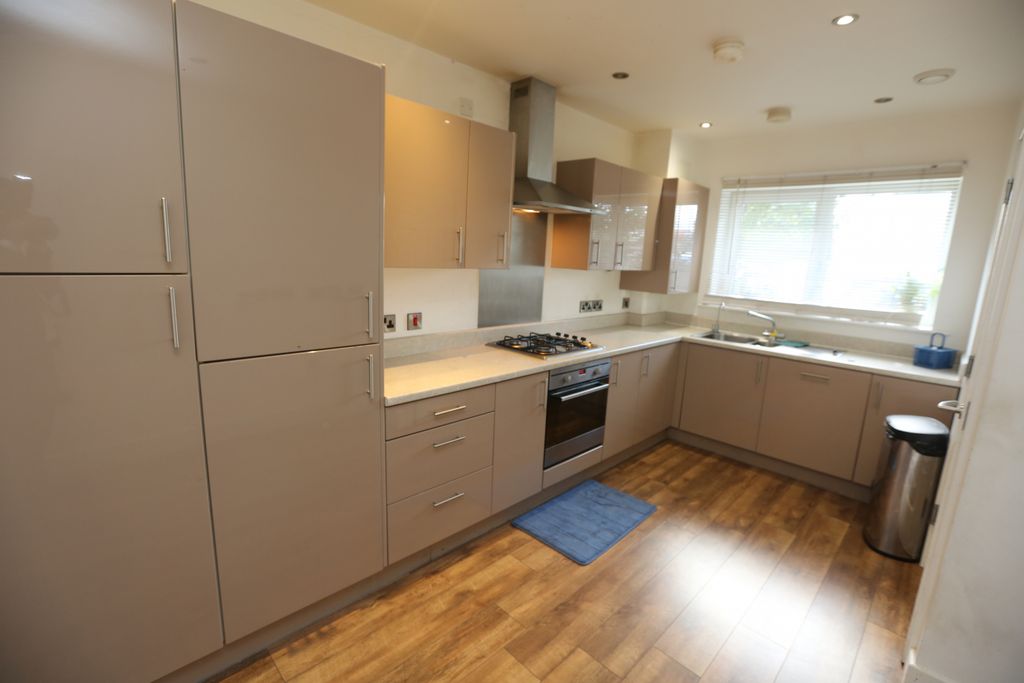 Property photo 2 of 12 Gallery