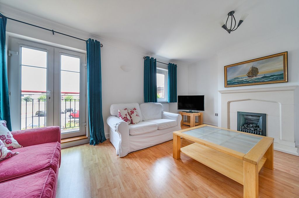 Property photo 3 of 19 19-681B8Ae08c154-...