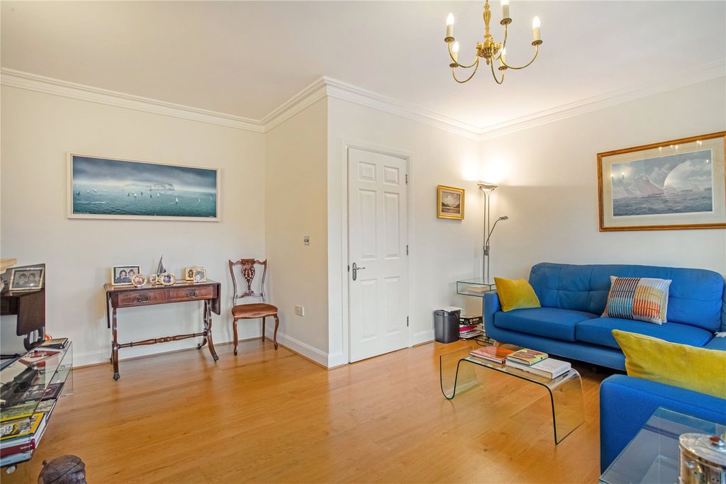 Property photo 2 of 23 Picture No. 06