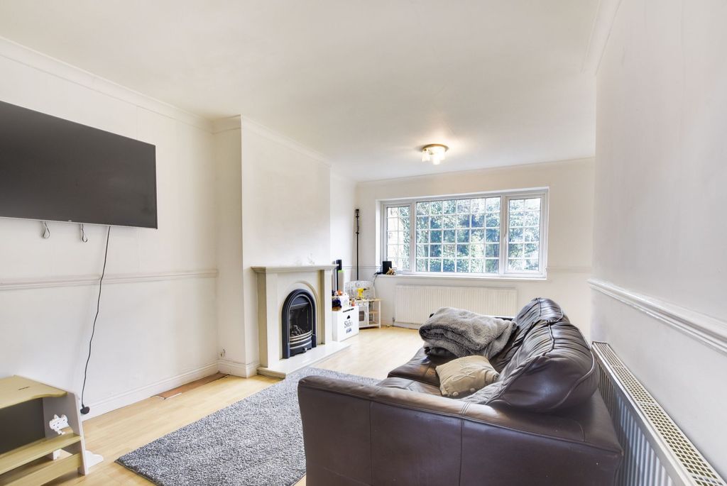 Property photo 2 of 24