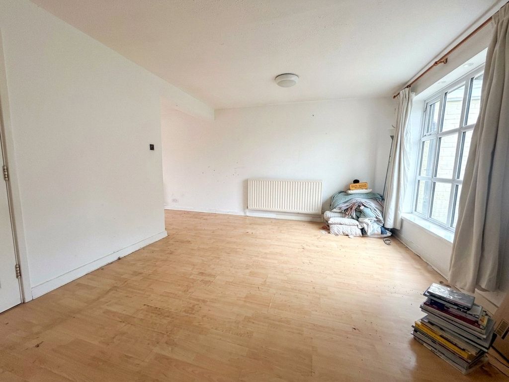 Property photo 3 of 10 Picture No. 24