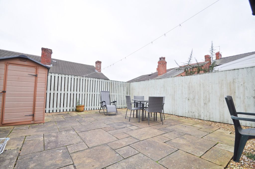 Property photo 3 of 35