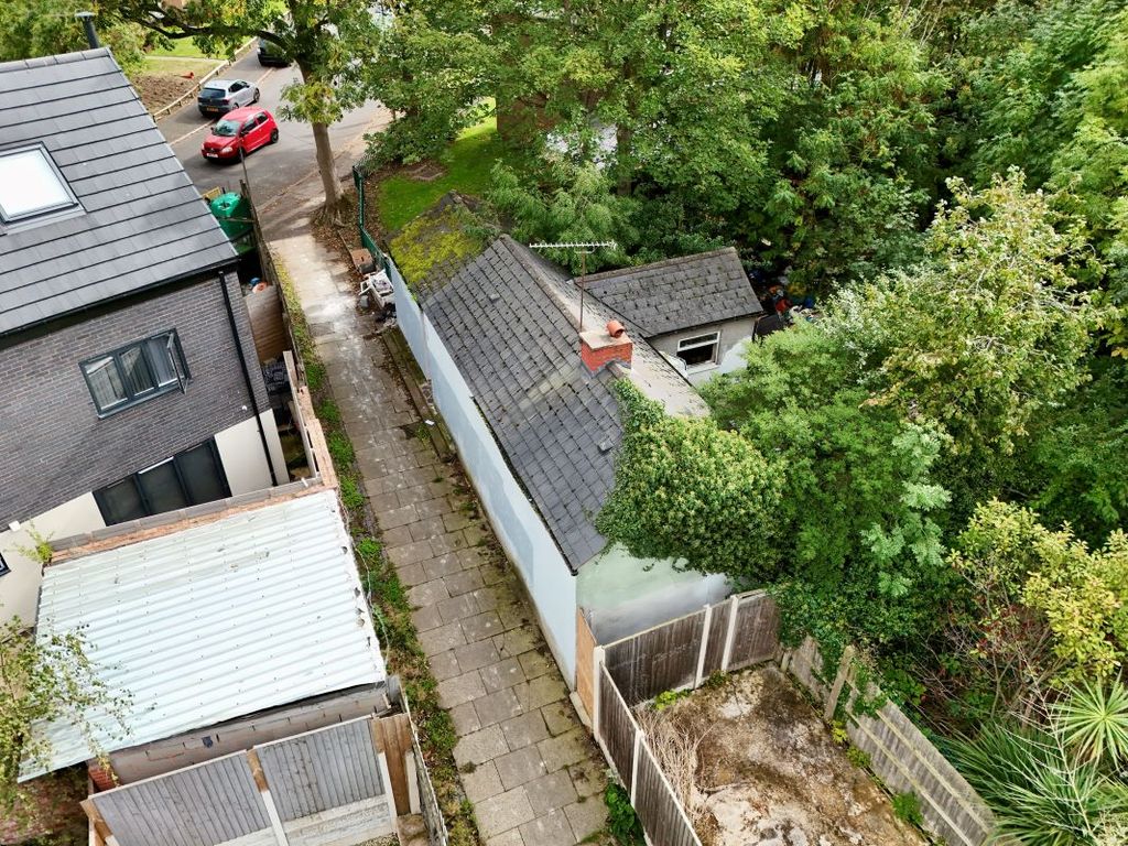 Property photo 1 of 4