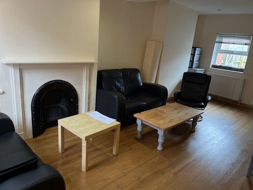 Property photo 3 of 10 Bright And Spacious Lounge With Wood Flooring...