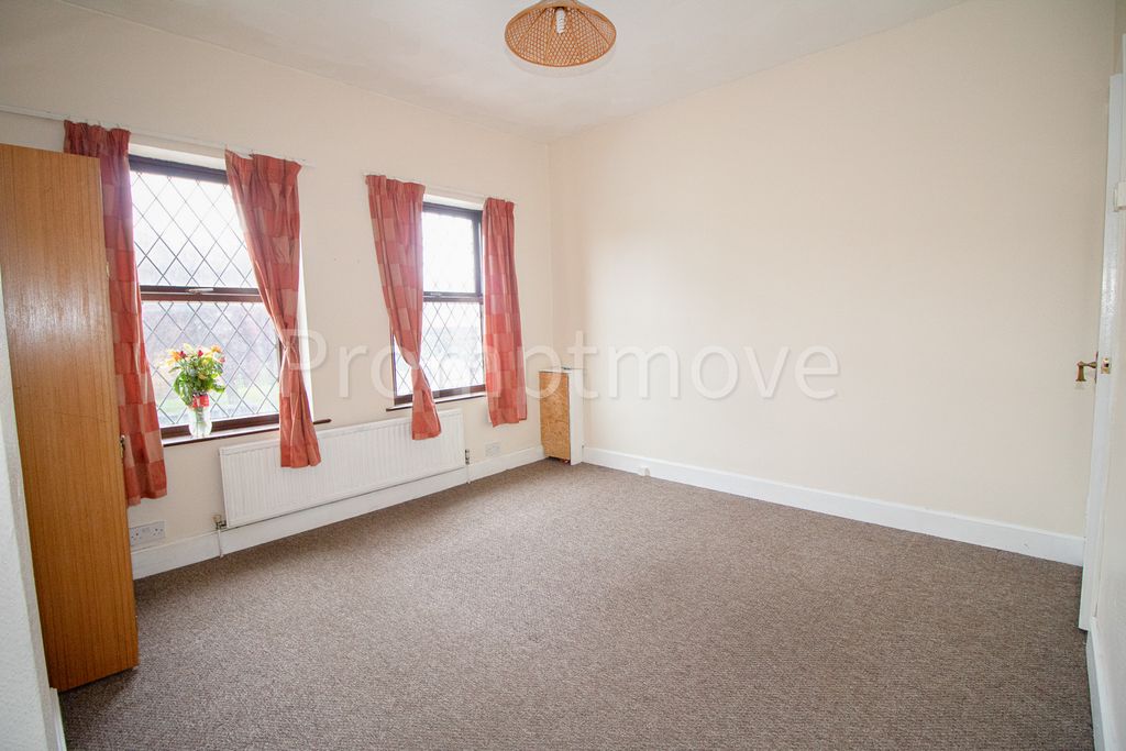 Property photo 1 of 4 Na