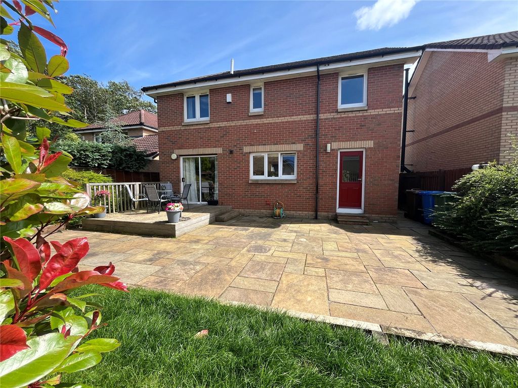 Property photo 2 of 15 Picture No. 21