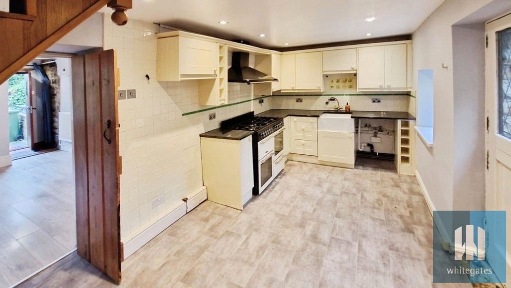 Property photo 2 of 12 Picture No. 43
