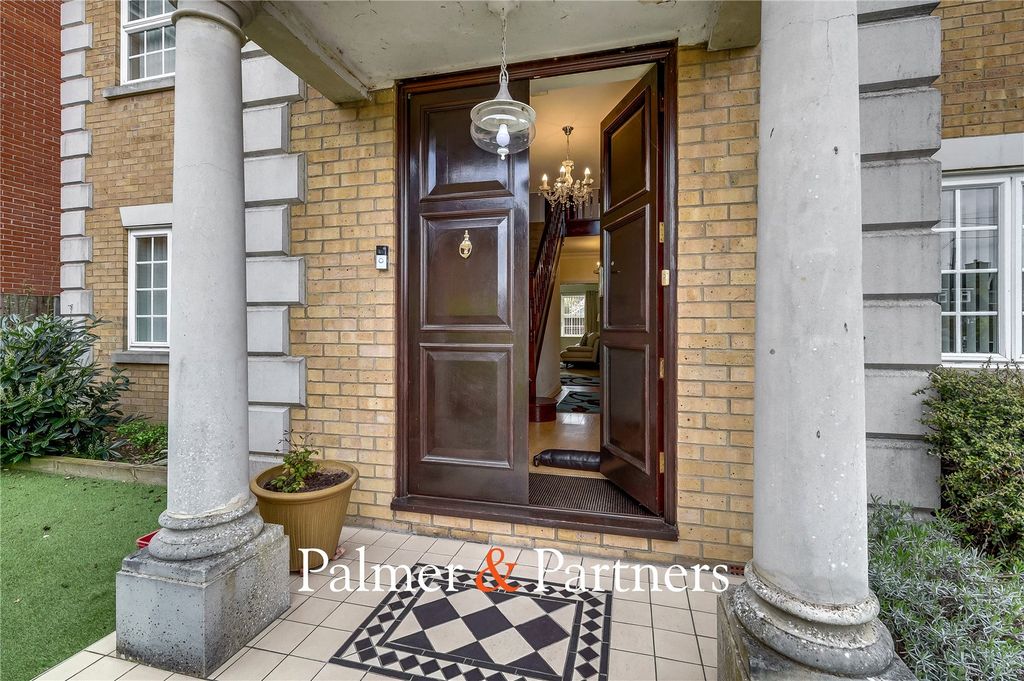 Property photo 2 of 31 Picture No. 19