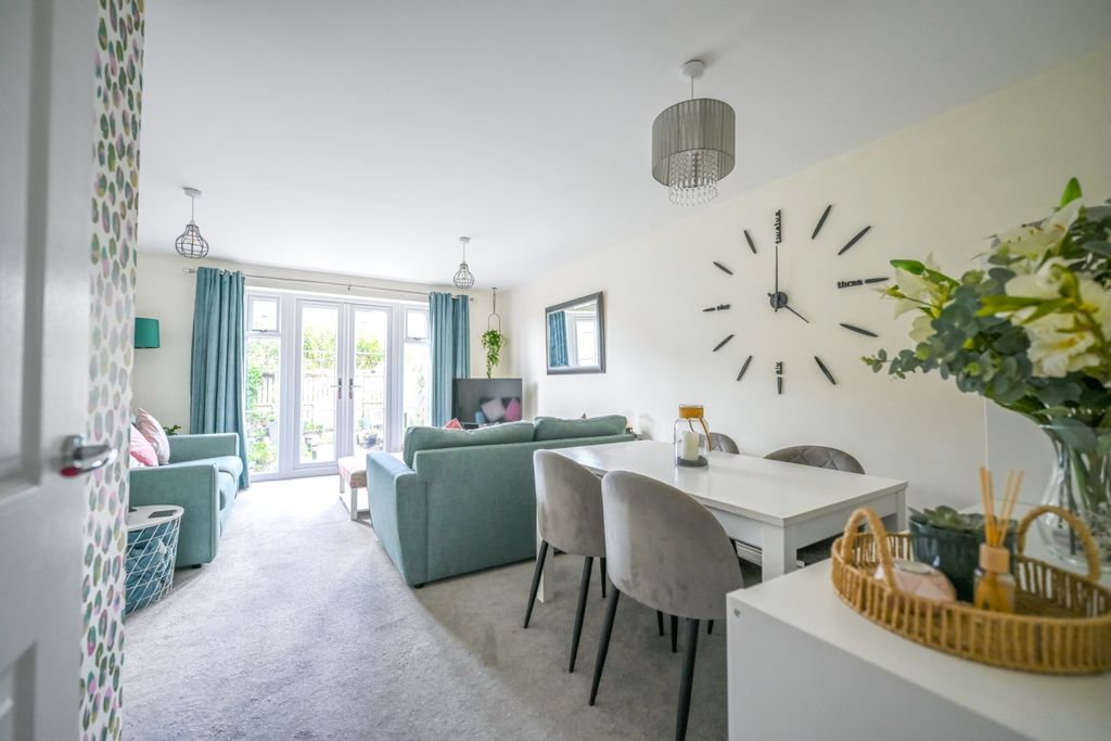 Property photo 2 of 15 Corby Dales Ewemove Saltburn-26