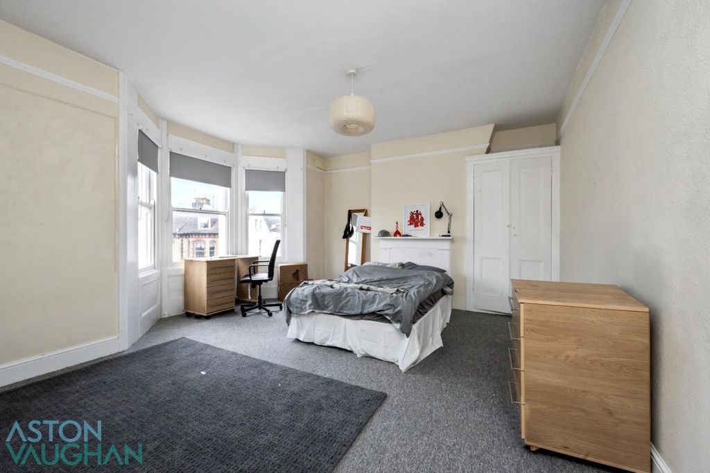 Property photo 3 of 10 4665722