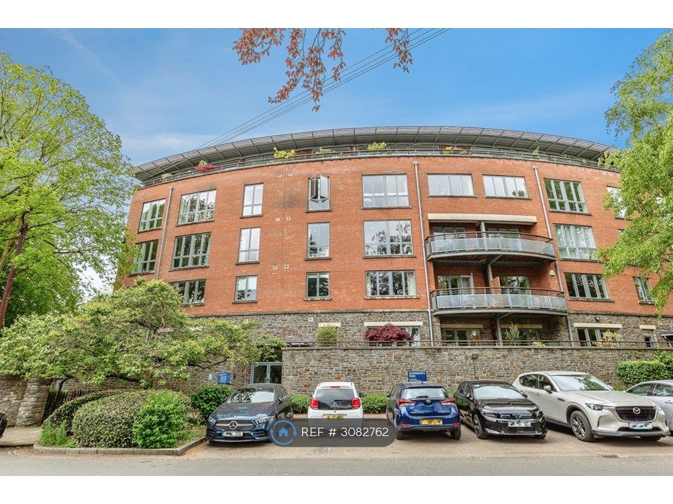 Property photo 1 of 16 Apartment Block (Flat Is Bottom Left, Behind Tree)