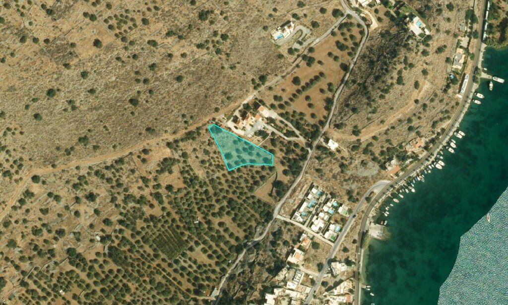 Property photo 1 of 1 For Sale Land 2387 m² In Crete
