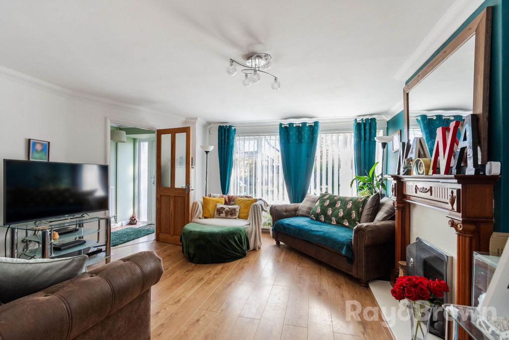 Property photo 2 of 53