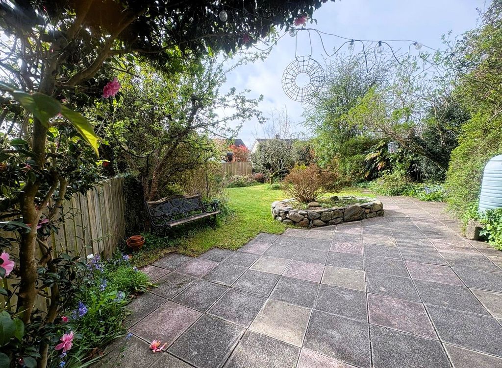 Property photo 3 of 20