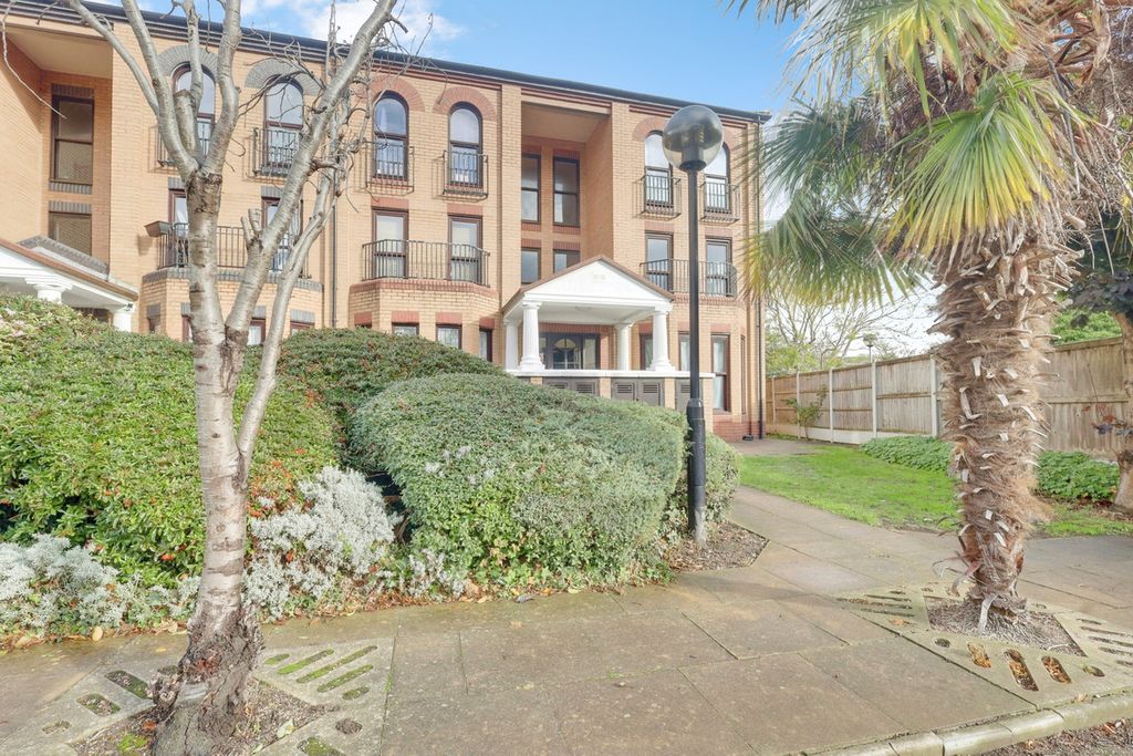 Property photo 1 of 13