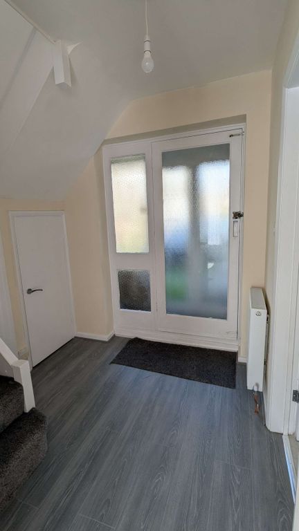 Property photo 3 of 16 Gallery