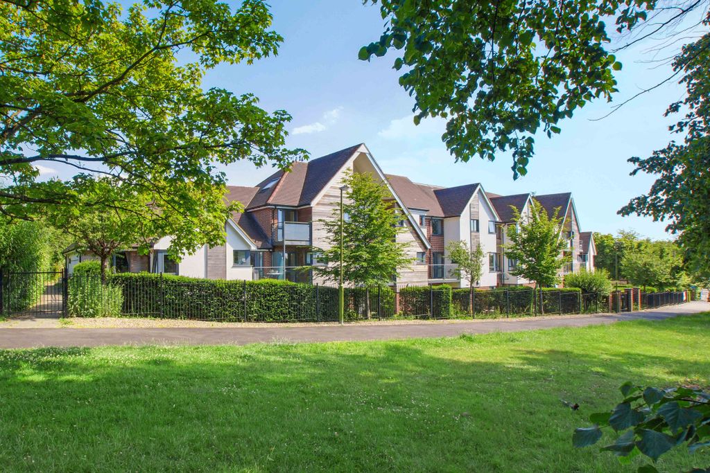 Property photo 1 of 14 5448183