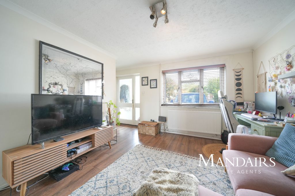 Property photo 3 of 19