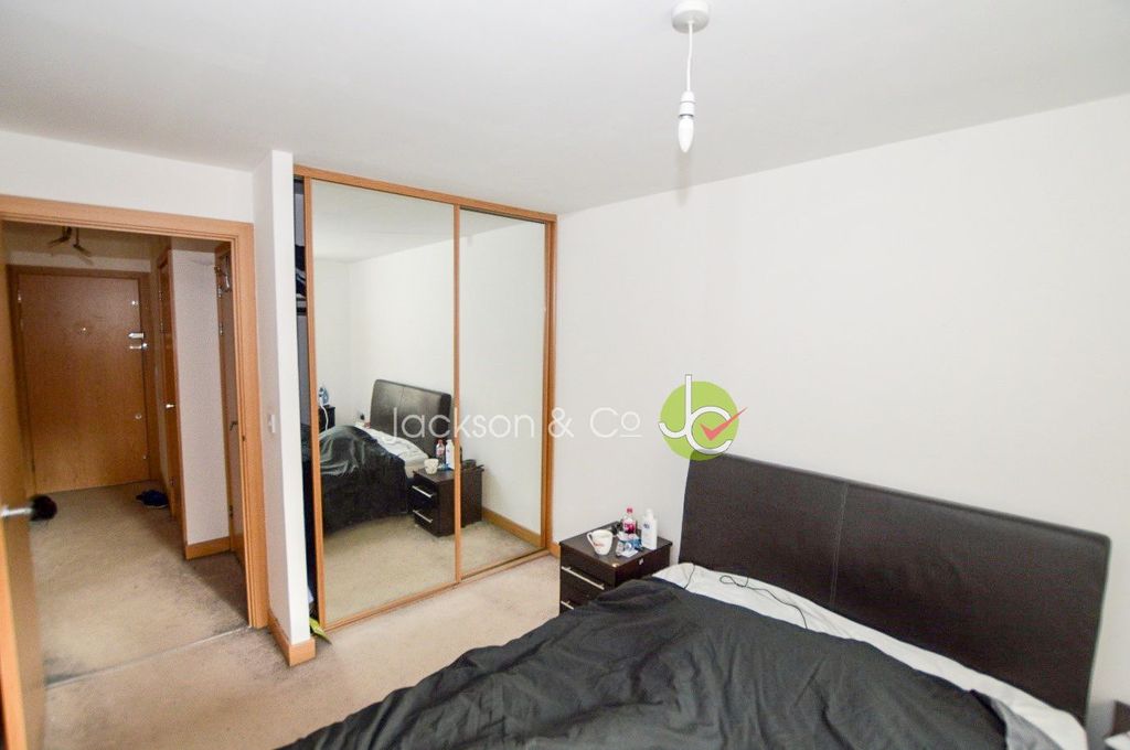 Property photo 3 of 7