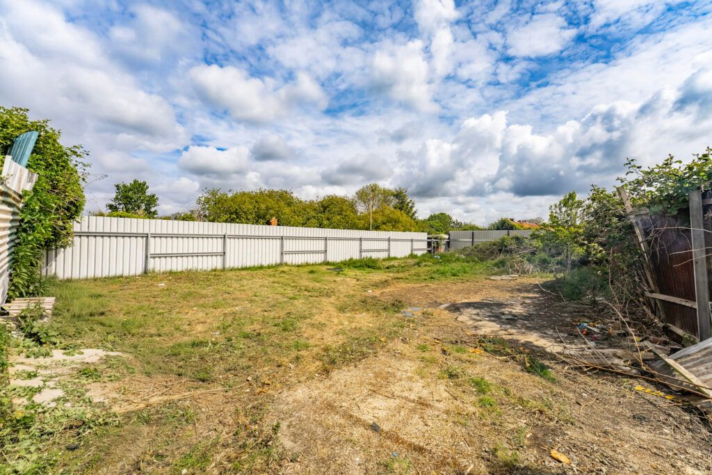 Property photo 3 of 11