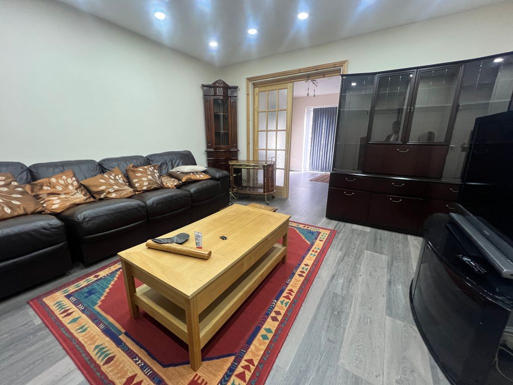 Property photo 2 of 15 Image