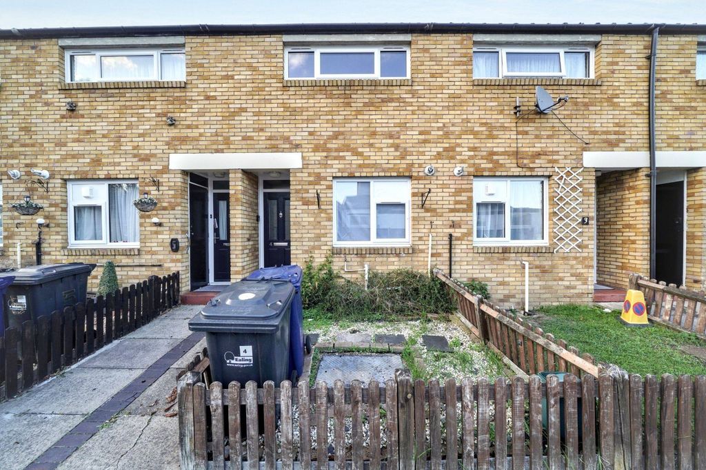 Property photo 1 of 21 4 Bradbury Close, Southall, Middlesex, Ub2 4Jz