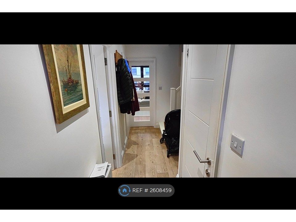Property photo 2 of 23 Entrance